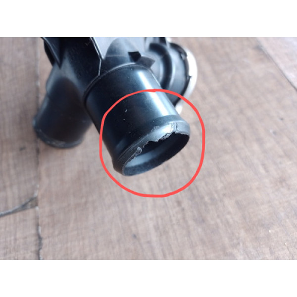 Bocal Radiador Hyundai Veloster 1.6 2012 C/detalhe 