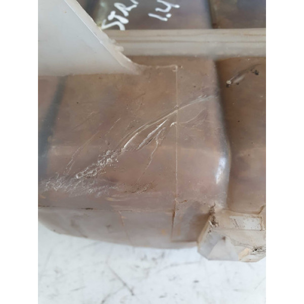 Reservatório Radiador Fiat Strada 2015 Paralelo C/detalhe