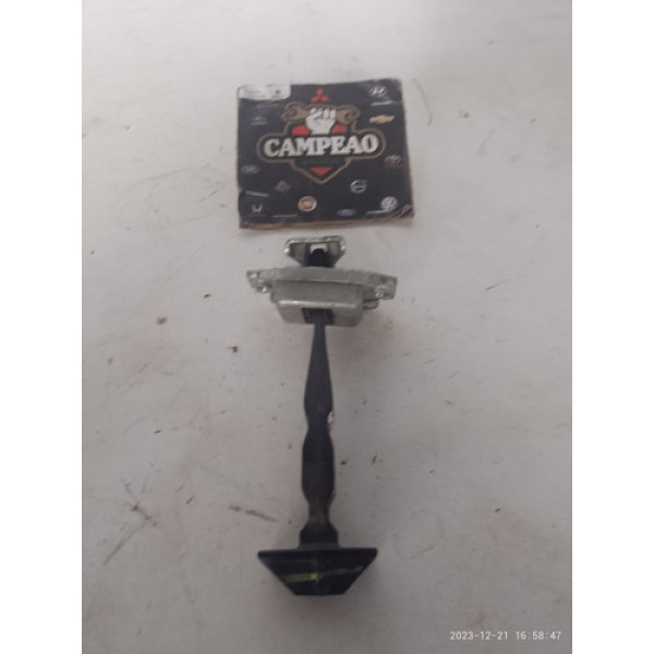 Limitador Porta Traseira Esquerda Nissan Versa 2016