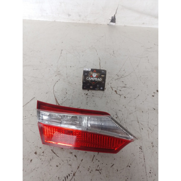 Lanterna Tampa Esquerda Corolla 2017