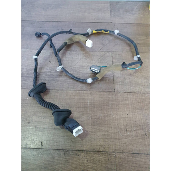 Chicote Porta Traseira Esquerda Nissan Versa 2017