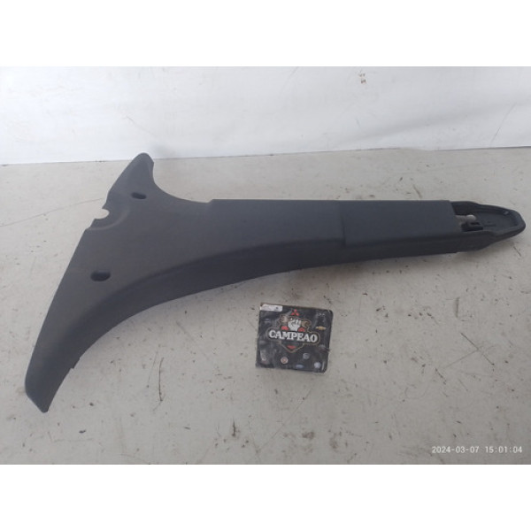 Acabamento Inferior Coluna Esquerda Renault Duster 2016