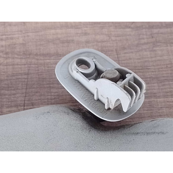 Quebra Sol Esquerdo Renault Sandero 2015