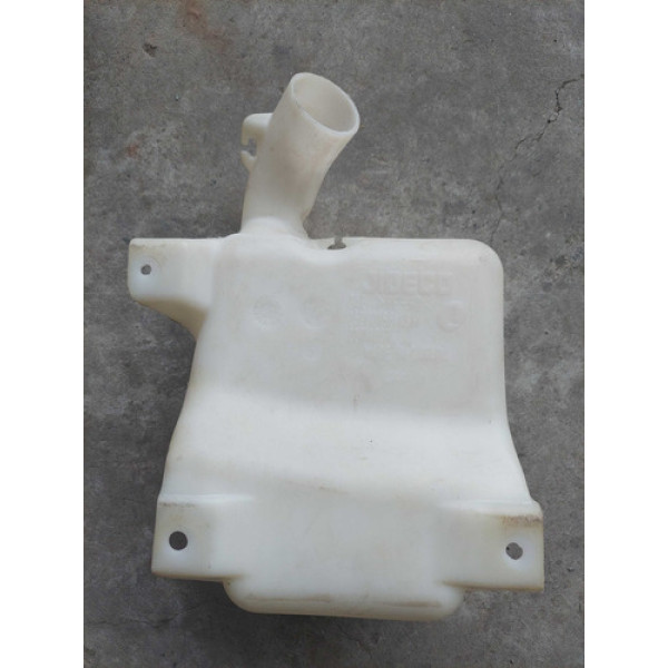 Reservatório De Água Para-brisa Chevrolet Malibu 2010