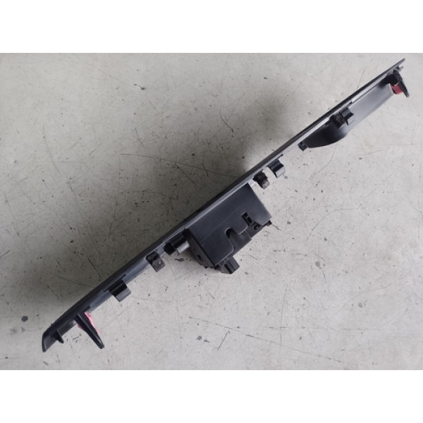 Botão Vidro Traseiro Esquerdo   Moldura Toyota Yaris 2019