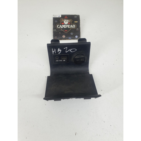 Acabamento Console Central Usb Hyundai Hb20 2016