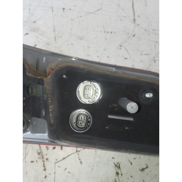 Lanterna Traseira Direita Tampa Toyota Corolla 2017