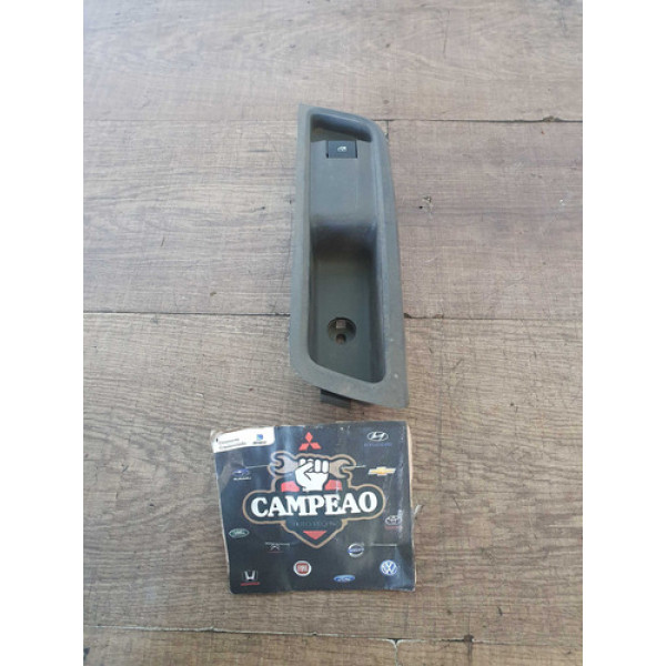 Botão Vidro Traseiro Esquerdo Gm Chevrolet Cobalt 2014