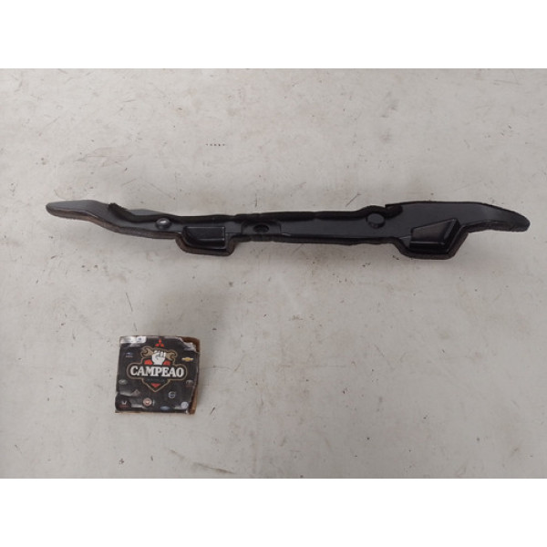 Isolador Paralama Dianteiro Esquerdo Chevrolet Cruze 2014