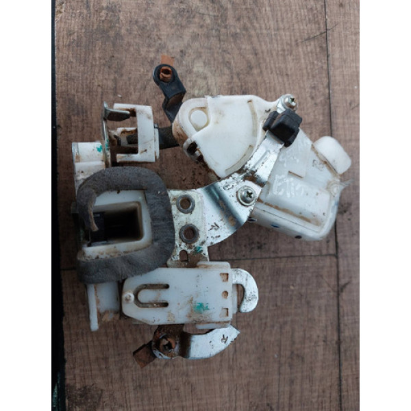 Fechadura Dianteira Direita Nissan Etios 2014