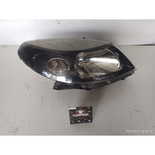 Farol Direito Renault Sandero 2010 C Detalhe 