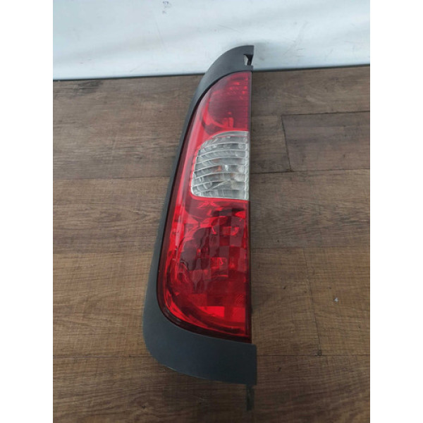 Lanterna Esquerda Fiat Fiorino 2018