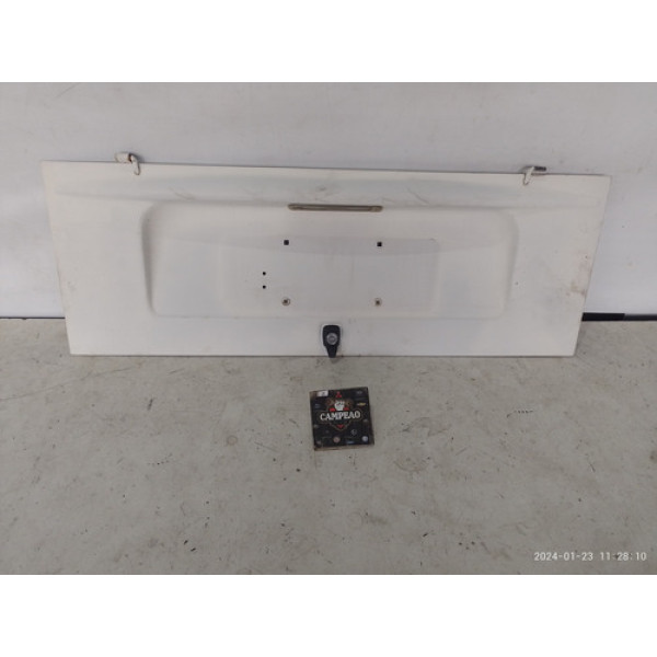 Tampa Traseira Volkswagen Kombi 2004