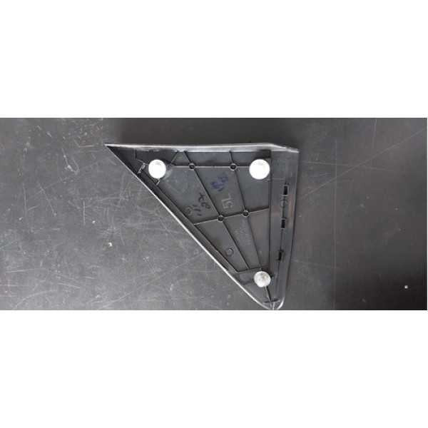 Acabamento Externo Traseiro Direito Toyota Yaris Sedan 2019