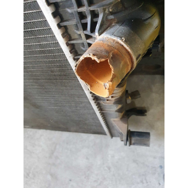 Radiador   Condensador Renault Fluence 2.0 16v 2013 Automat