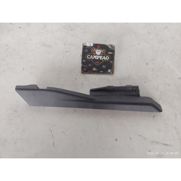 Acabamento Inferior Banco Direito Chevrolet Cruze 2014