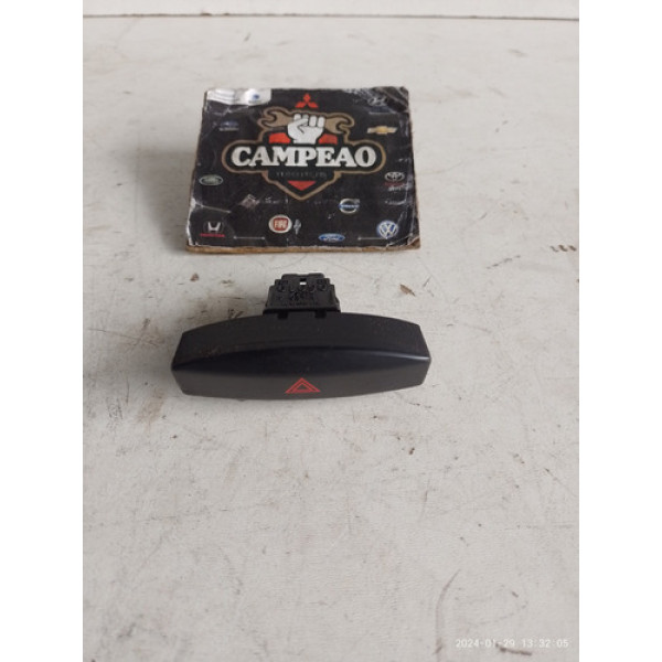 Botao Pisca Alerta Nissan Livina 2012