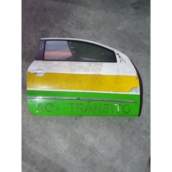 Porta Dianteira Direita Volkswagen Saveiro 2016