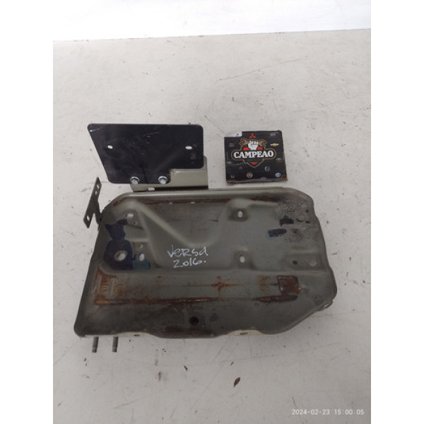 Suporte Bateria Nissan Versa 2016