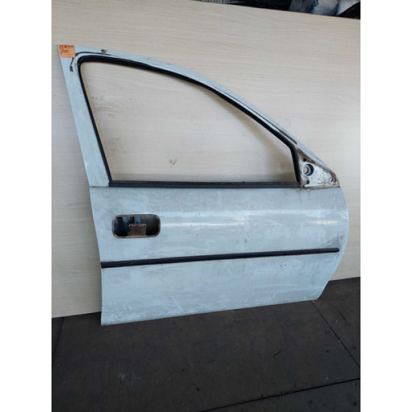 Porta Dianteira Direita Chevrolet Corsa 2001