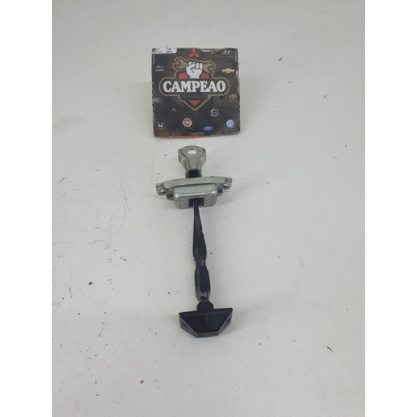 Limitador Porta Traseira Direita Nissan Versa 2016