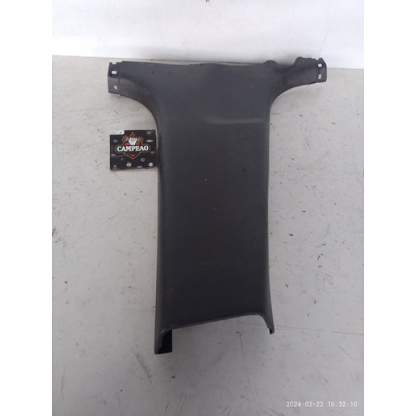 Acabamento Direito Coluna Central Nissan Versa 2016