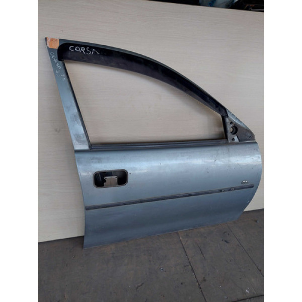 Porta Dianteira Direita Chevrolet Corsa 2000