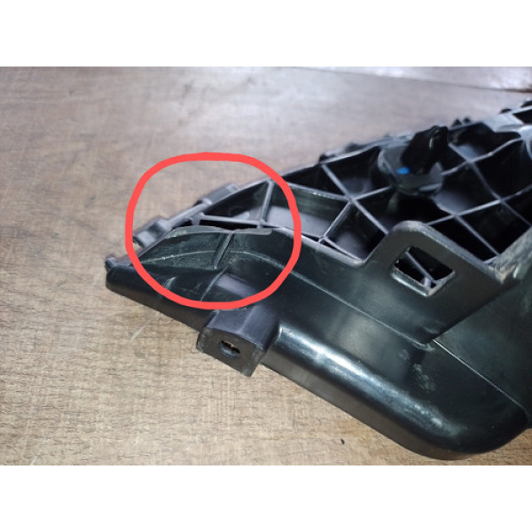 Guia Para-choque Traseiro L.d Toyota Yaris 2019 C/detalhe