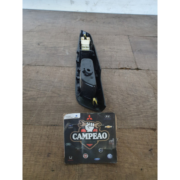 Botão Vidro Traseiro Direito Toyota Etios Sedan 1.5 2013