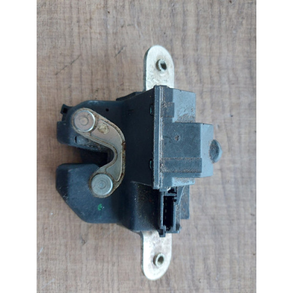 Fechadura Da Tampa Traseira Fiat Siena 2011