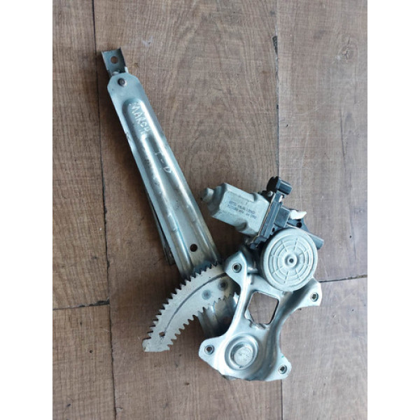 Maquininha De Vidro Traseira Direita Nissan March 2013