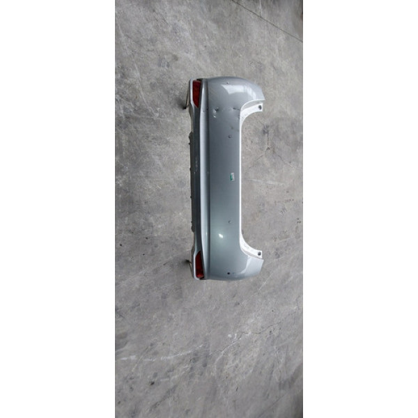 Parachoque Traseiro Toyota Yaris Sedan Xl Com Detalhes 