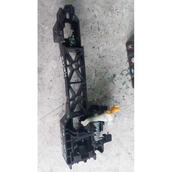 Suporte Maçaneta Dianteira Direita Hb20 2022 