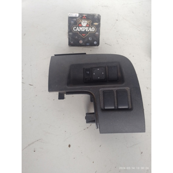 Moldura Comando Retrovisor Nissan Versa 2018