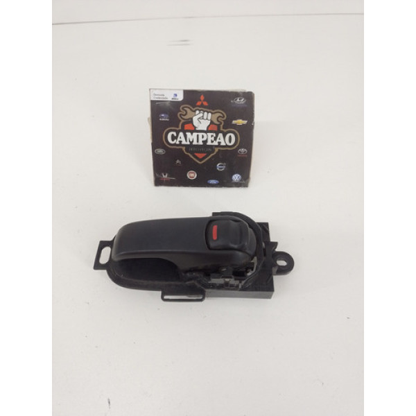 Macaneta Interna Traseira Direita Nissan Tiida 2010