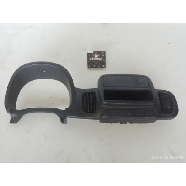 Moldura Painel Central Fiat Mobi 2018