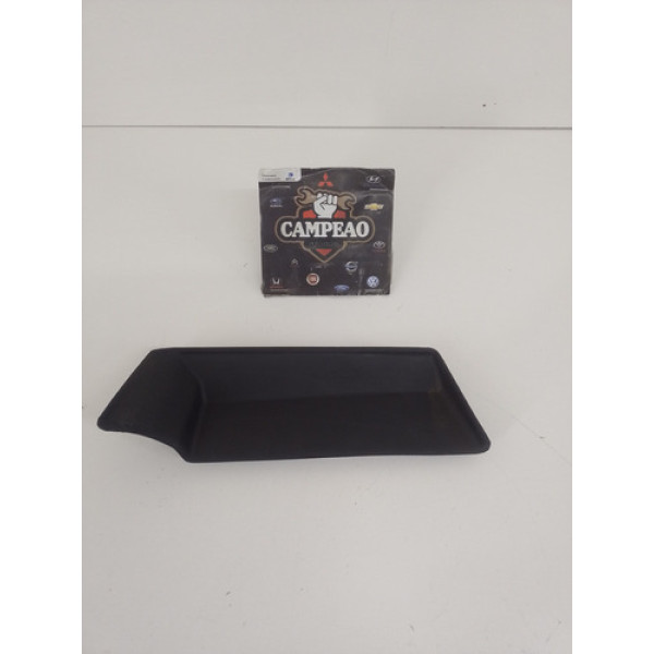 Borracha Porta Luvas Chevrolet Tracker 2014