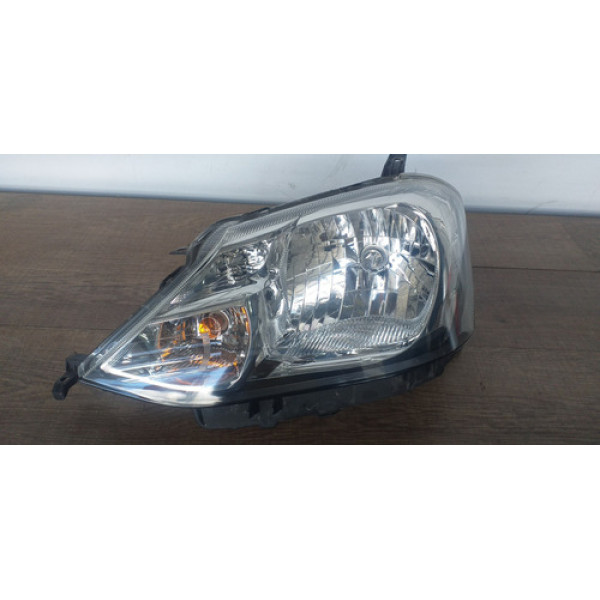 Farol Esquerdo Toyota Etios 2013 A 2017 Com Detalhes