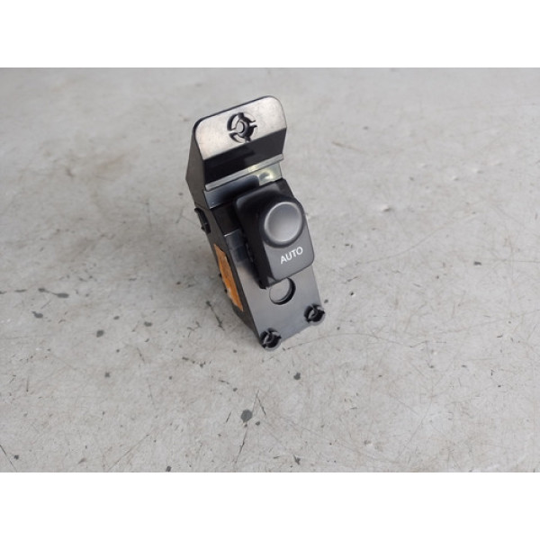 Botão Vidro Elétrico Traseiro Esquerdo Hyundai Hb20 2016