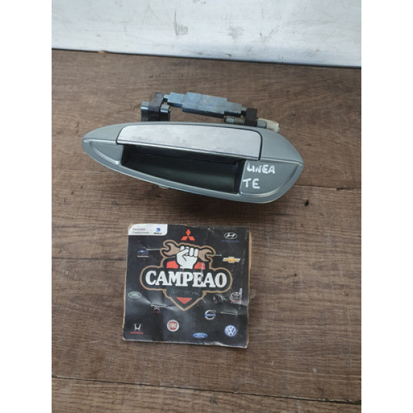 Maçaneta Externa Traseira Esquerda Fiat Linea 2015