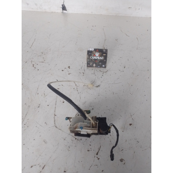 Fechadura Dianteira Esquerda Prisma 2010