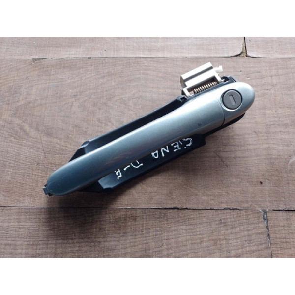 Maçaneta Externa Dianteira Esquerda Fiat Grand Siena 2013