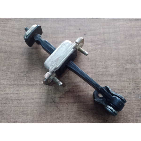 Limitador Porta Traseira Direita Gm Cobalt 1.8 2013 