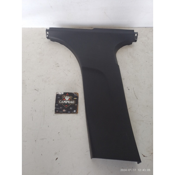 Acabamento Coluna Inferior Esquerda Chevrolet Onix 2016