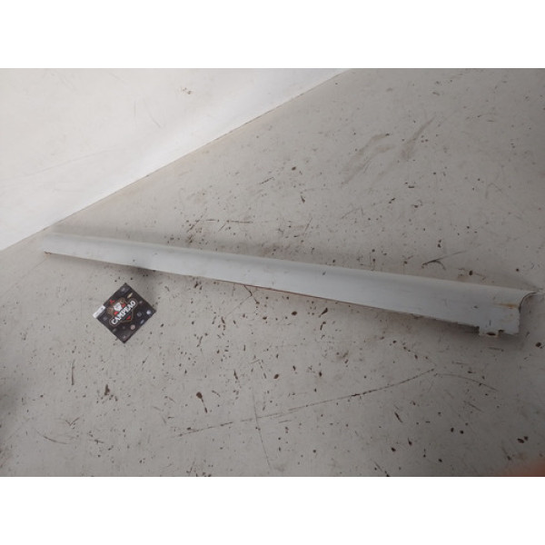 Acabamento Lateral Superior Direito Trilho Porta Kombi 2004