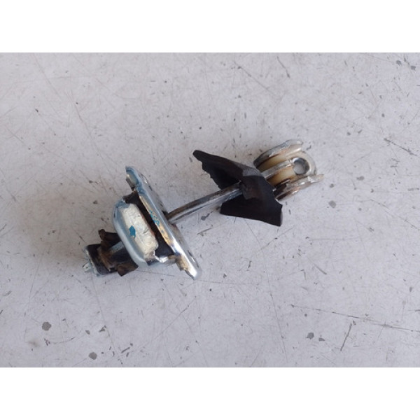 Limitador Porta Traseira Esquerda Gm Celta 1.0 2011 Vhc-e