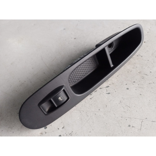 Botão Vidro Dianteiro Direito   Moldura Fiat Punto 1.6 2014