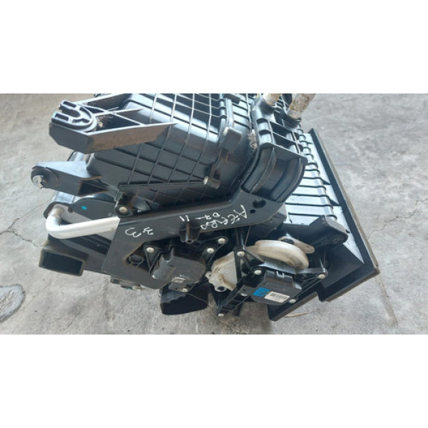 Caixa De Ar Interna Do Ar Condicionado Azera 2009 3.3 V6