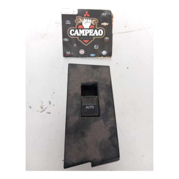 Botao Vidro Traseiro Direito Toyota Corolla 2017