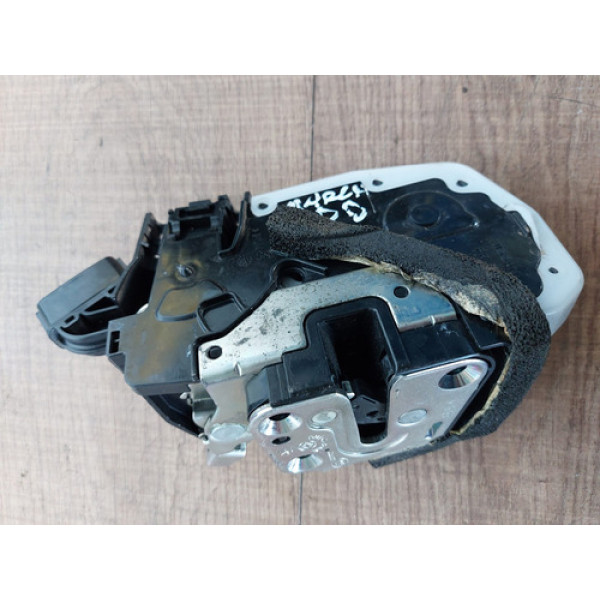 Fechadura Dianteira Direita March 